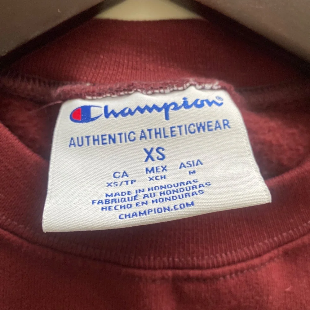 Champion Harvard crew neck sweatshirt Size xs burgundy maroon pullover - Picture 5 of 6